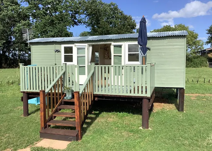 Muffins Meadow Shepherds Hut